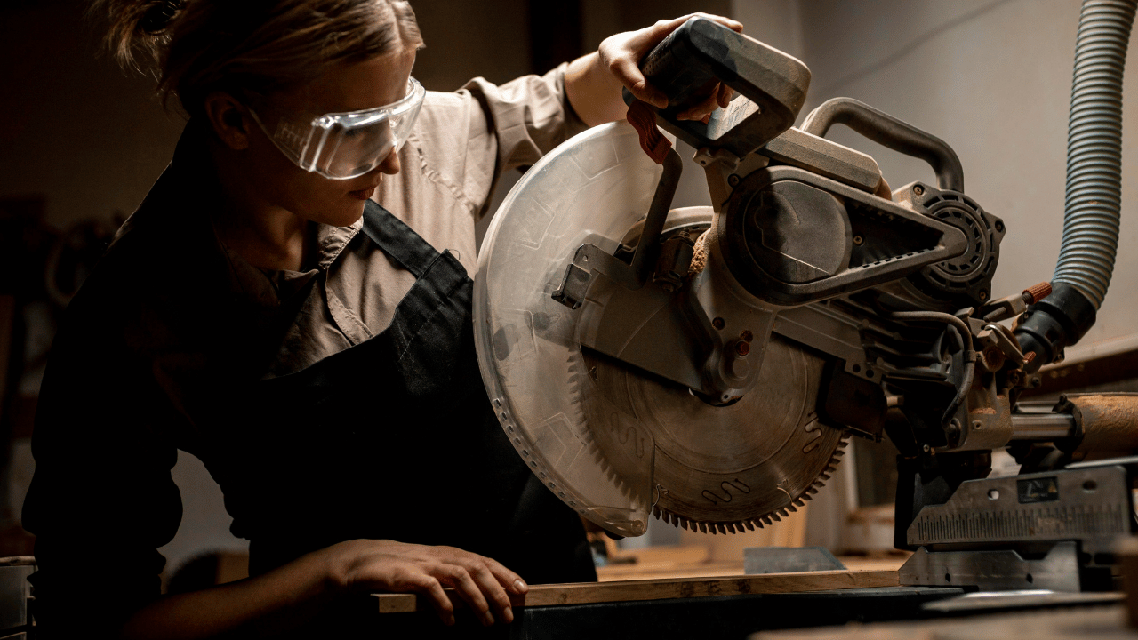 Scie circulaire Racetools